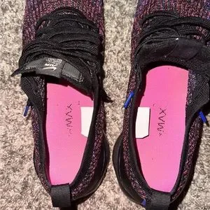 Nike | Shoes | Nike Vapormax Flyknit 3 Laser Fuchsia Size 5  display picture 1